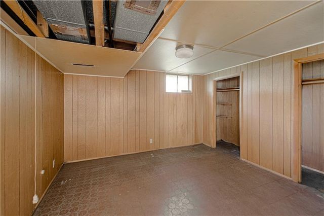6313 N Michigan Avenue, Gladstone, MO 64118