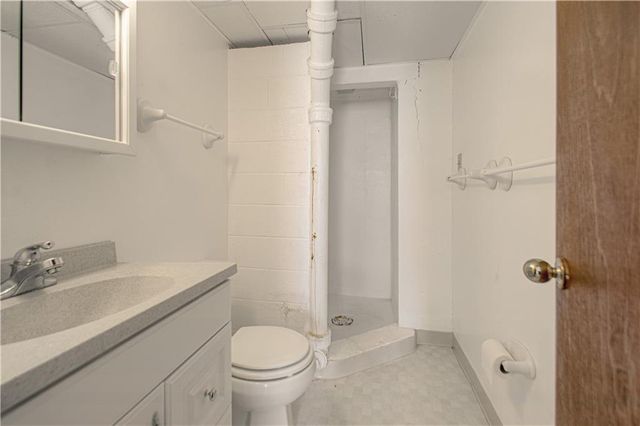 6313 N Michigan Avenue, Gladstone, MO 64118