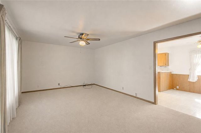 6313 N Michigan Avenue, Gladstone, MO 64118