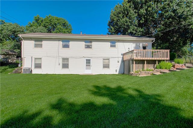 6313 N Michigan Avenue, Gladstone, MO 64118