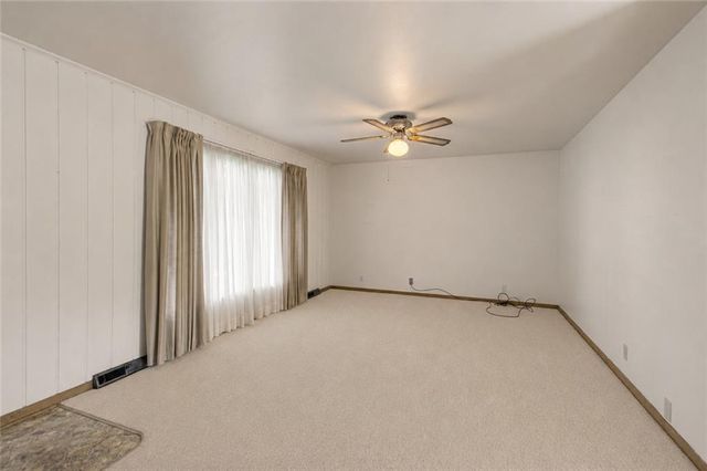 6313 N Michigan Avenue, Gladstone, MO 64118
