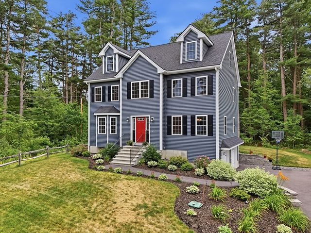 25 Fourth Ave, Billerica, MA 01821