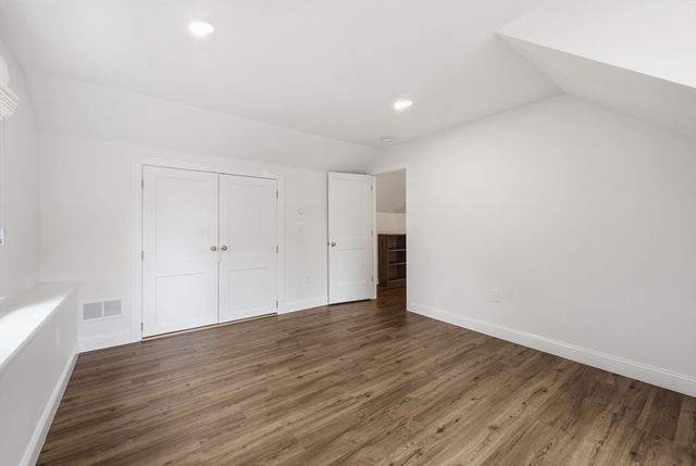 25 Fourth Ave, Billerica, MA 01821