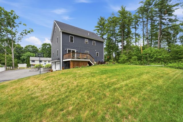 25 Fourth Ave, Billerica, MA 01821