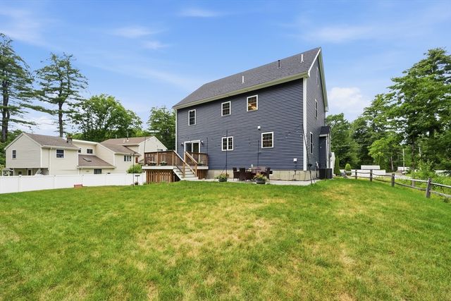 25 Fourth Ave, Billerica, MA 01821