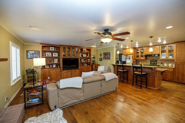 29209 Orange Ave, Escalon, CA 95320