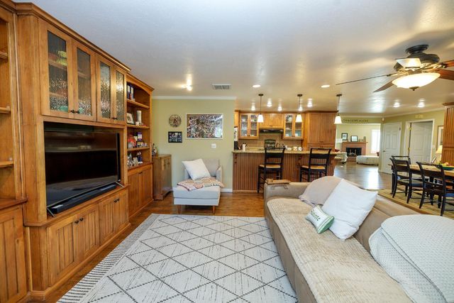 29209 Orange Ave, Escalon, CA 95320