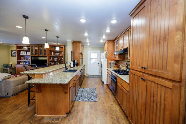 29209 Orange Ave, Escalon, CA 95320