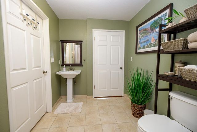 29209 Orange Ave, Escalon, CA 95320