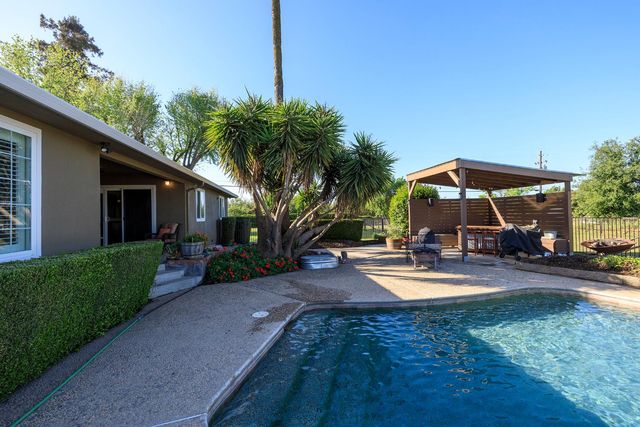 29209 Orange Ave, Escalon, CA 95320