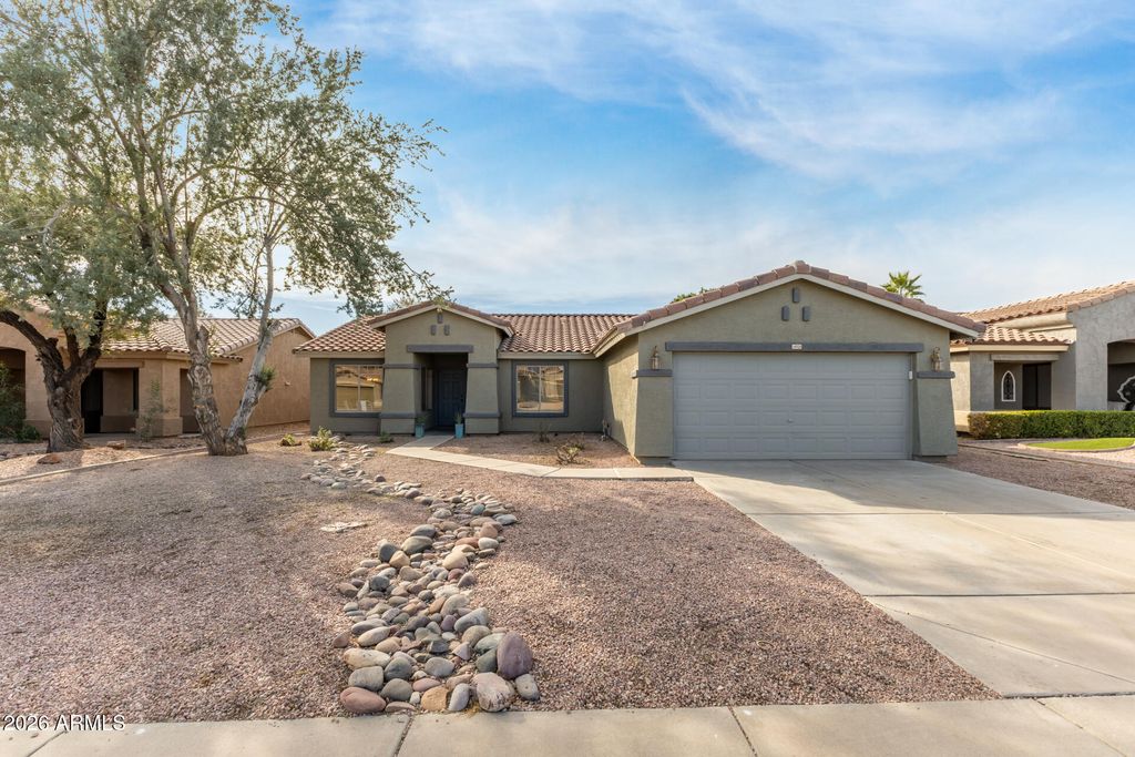 Image 1 of property listing at 14925 W MAUNA LOA Lane, Surprise, AZ 85379