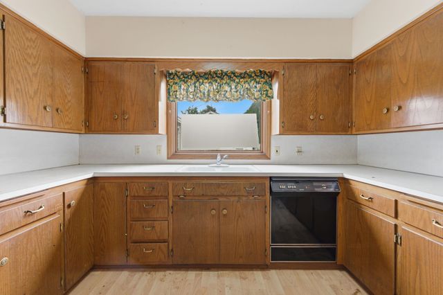 2234 E Rivera, Wichita, KS 67211