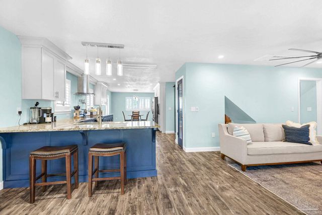 4141 Stringfield Dr, Pensacola, FL 32503