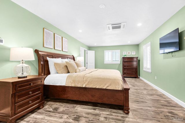 4141 Stringfield Dr, Pensacola, FL 32503