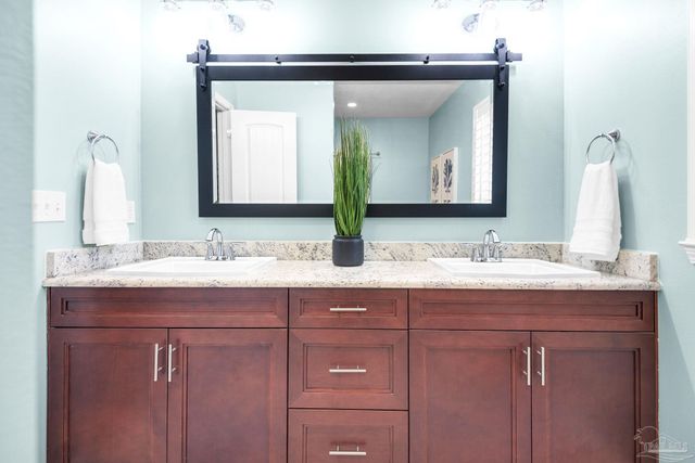 4141 Stringfield Dr, Pensacola, FL 32503