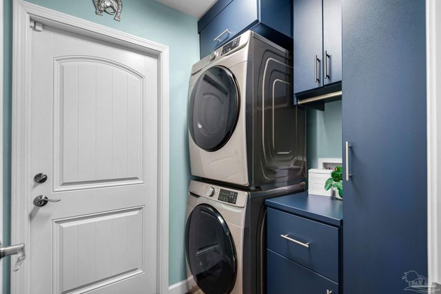 4141 Stringfield Dr, Pensacola, FL 32503