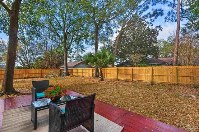 4141 Stringfield Dr, Pensacola, FL 32503
