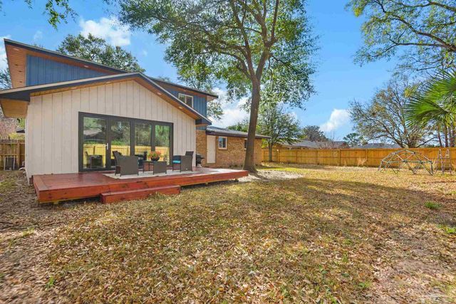 4141 Stringfield Dr, Pensacola, FL 32503