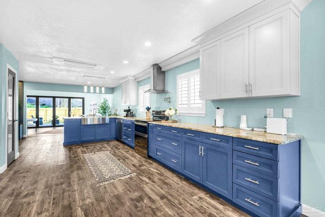 4141 Stringfield Dr, Pensacola, FL 32503