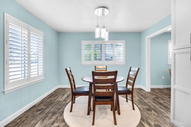 4141 Stringfield Dr, Pensacola, FL 32503