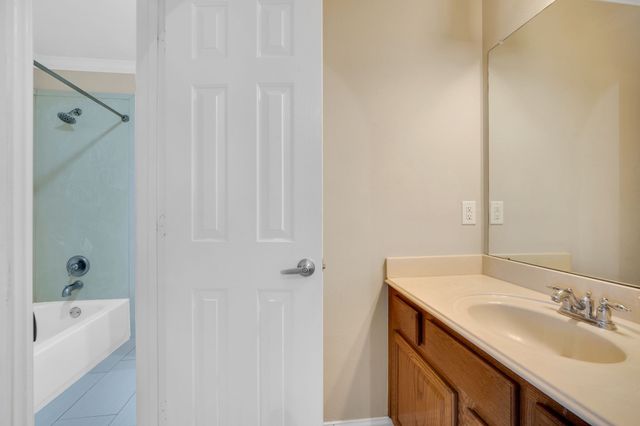 940 Mallory Drive, Waxahachie, TX 75167