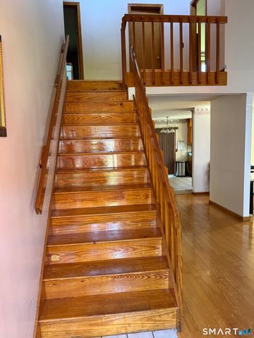 78 Country Club Drive, Windsor, CT 06095
