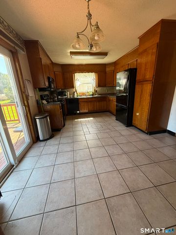 78 Country Club Drive, Windsor, CT 06095