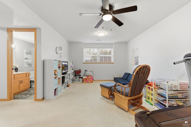 1812 Kingwood Drive, Manhattan, KS 66502