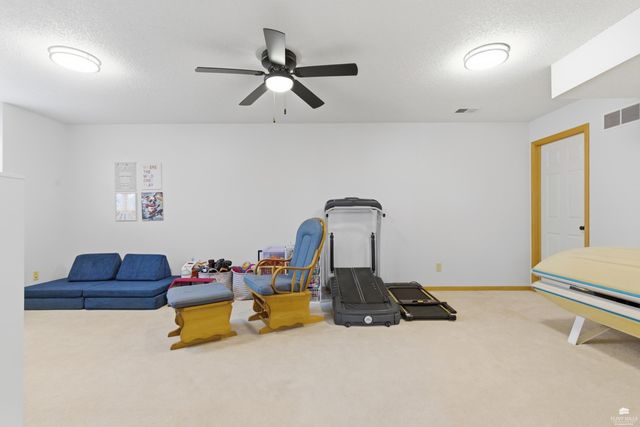 1812 Kingwood Drive, Manhattan, KS 66502