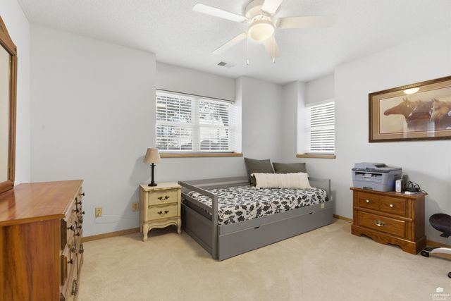 1812 Kingwood Drive, Manhattan, KS 66502