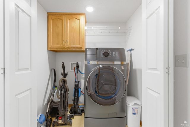 1812 Kingwood Drive, Manhattan, KS 66502