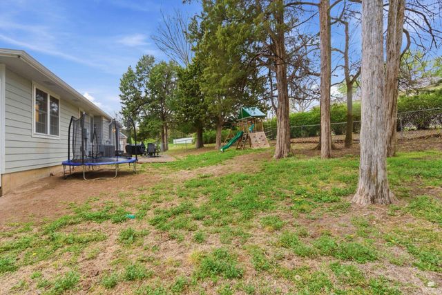 1812 Kingwood Drive, Manhattan, KS 66502