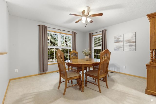 1812 Kingwood Drive, Manhattan, KS 66502