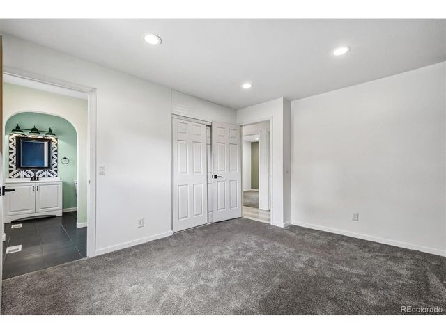 2003 S Idalia St, Aurora, CO 80013