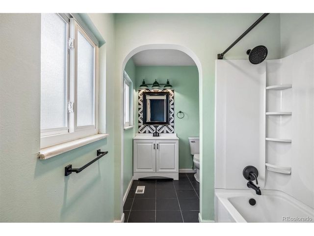 2003 S Idalia St, Aurora, CO 80013