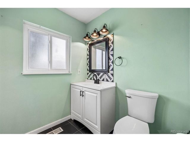 2003 S Idalia St, Aurora, CO 80013