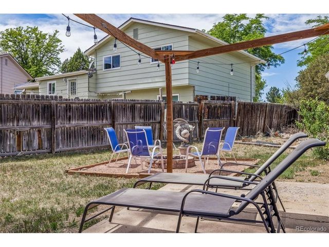 2003 S Idalia St, Aurora, CO 80013