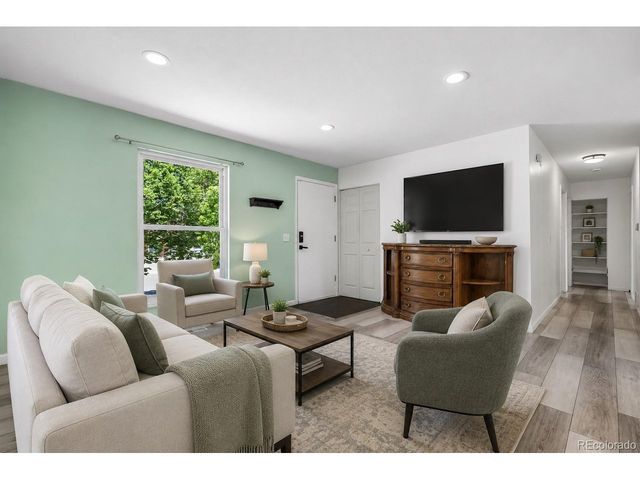 2003 S Idalia St, Aurora, CO 80013