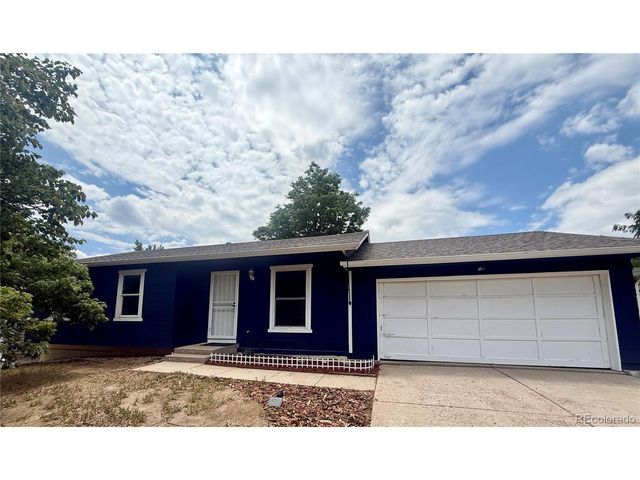 2003 S Idalia St, Aurora, CO 80013