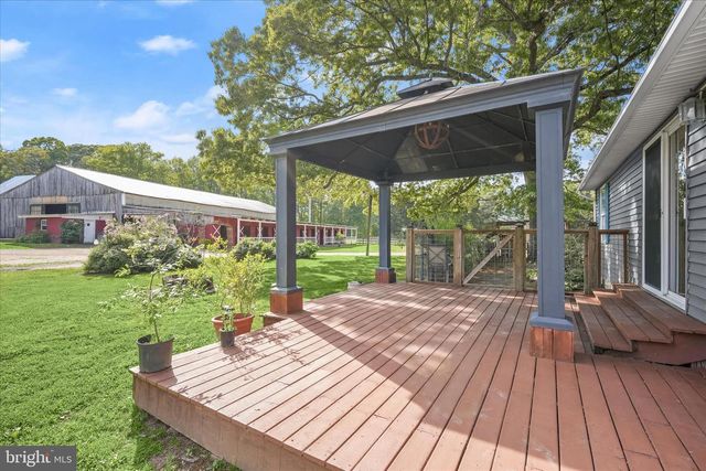 3325 ALLDAY RD, Huntingtown, MD 20639