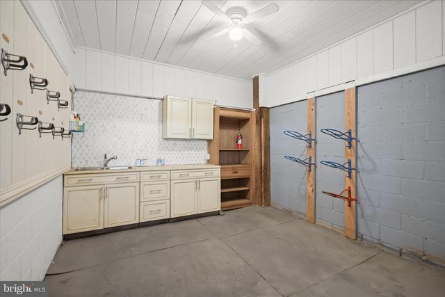3325 ALLDAY RD, Huntingtown, MD 20639