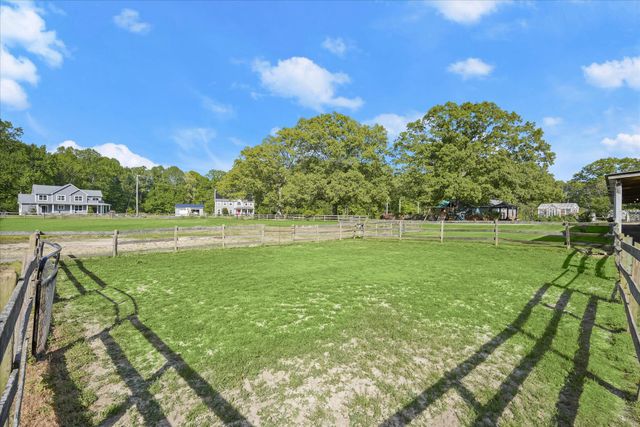 3325 ALLDAY RD, Huntingtown, MD 20639