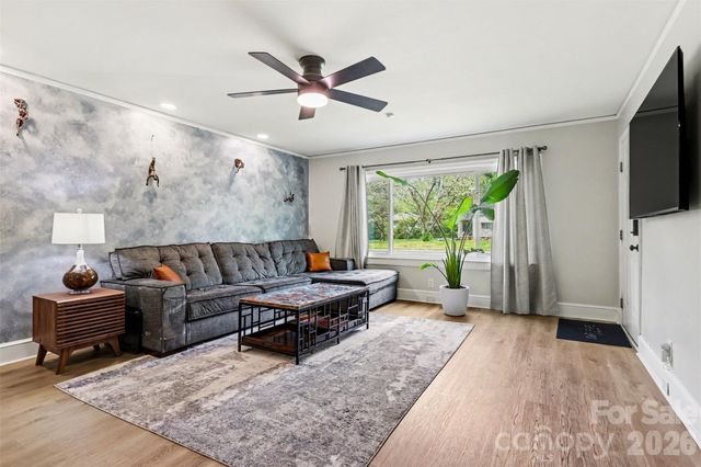 877 S Confederate Avenue, Rock Hill, SC 29730