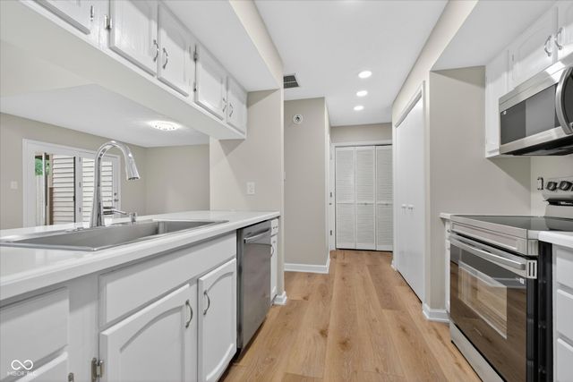 8163 Frisco Way, Indianapolis, IN 46240