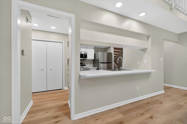 8163 Frisco Way, Indianapolis, IN 46240