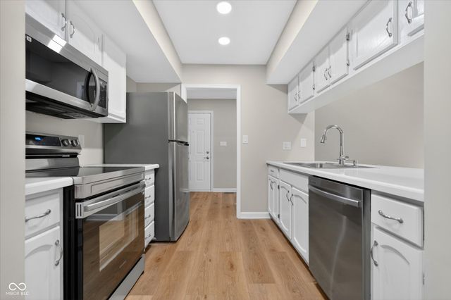 8163 Frisco Way, Indianapolis, IN 46240