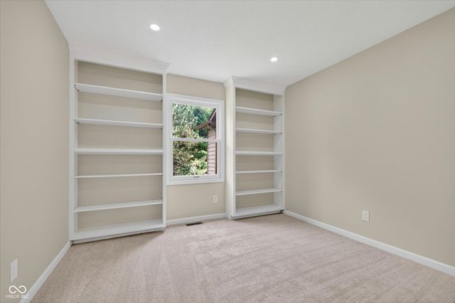 8163 Frisco Way, Indianapolis, IN 46240