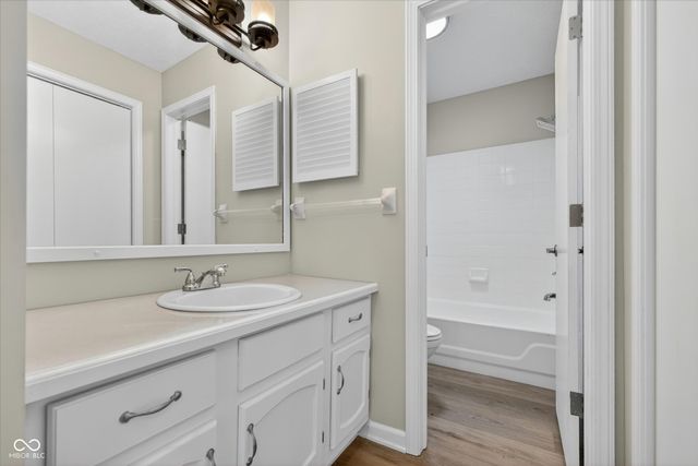 8163 Frisco Way, Indianapolis, IN 46240