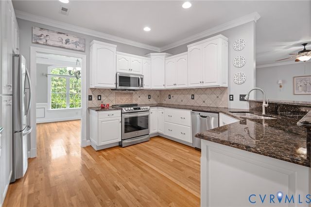 8919 First Branch Ln, Chesterfield, VA 23838