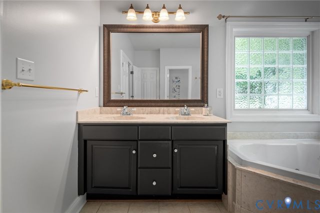8919 First Branch Ln, Chesterfield, VA 23838